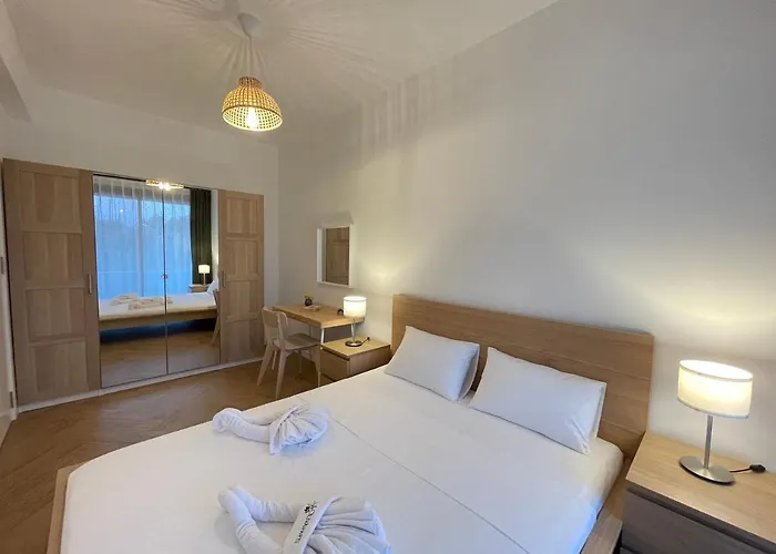 מלון Olivaparts *