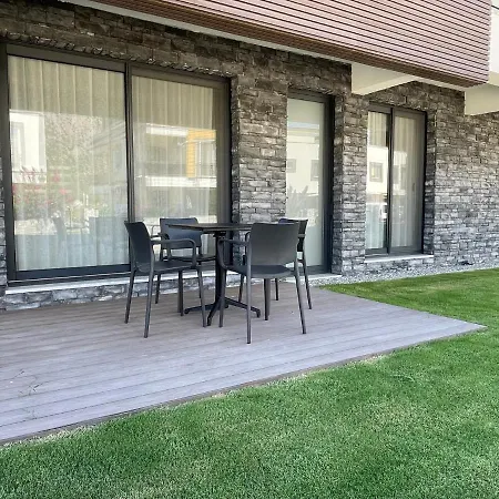 Olivaparts Μούγκλα