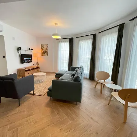 Apartment Olivaparts